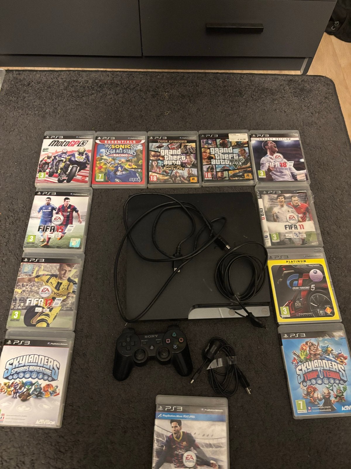 PlayStation 3 met 12 games en controller, Gebruikt, Vanaf 18 jaar, Overige genres, Eén computer
