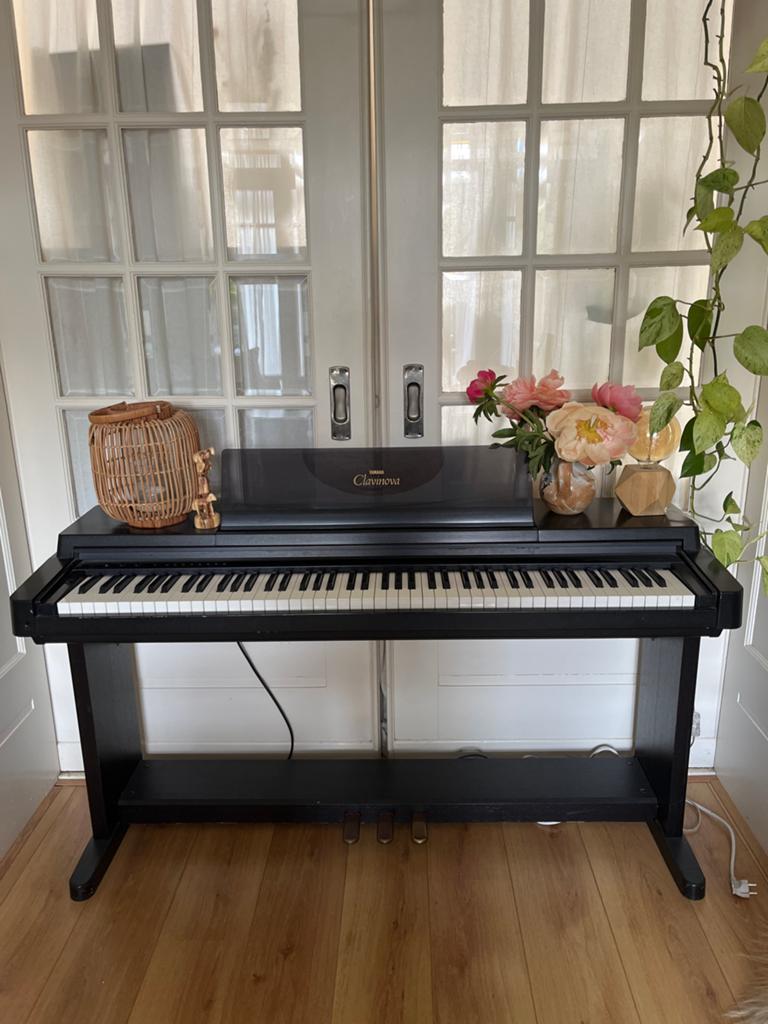 Yamaha Clavinova CLP-550 Digitaal Piano Zwart, Muziek en Instrumenten, Ophalen, Zwart, Digitaal, Zo goed als nieuw