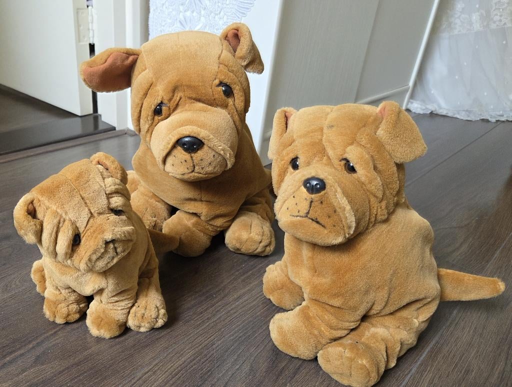 Set van 3 leuke Sharpei knuffels, Ophalen, Zo goed als nieuw