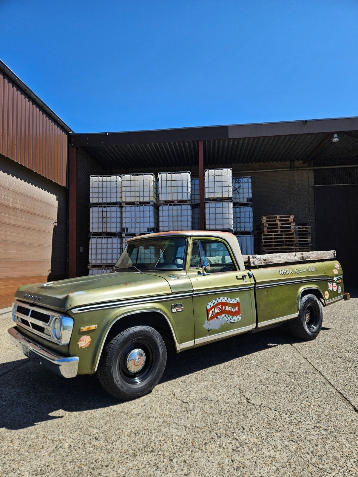 Dodge D100 Fleetside Pickup V8 318 - 1970 Groen, Auto's, Automaat, Achterwielaandrijving, Leder, 5235 cc