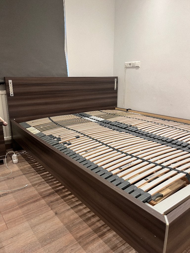 Tweepersoonsbed met verstelbare lattenbodems ( elektrische ), Ophalen, Bruin, Tweepersoons, 200 cm