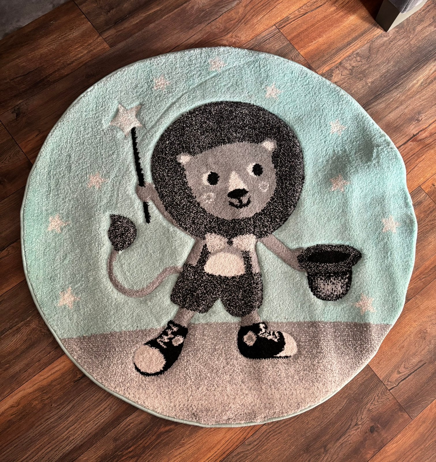 Vloerkleed rond 120cm mint groen met leeuw, Groen, Rond, Ophalen of Verzenden, 100 tot 150 cm