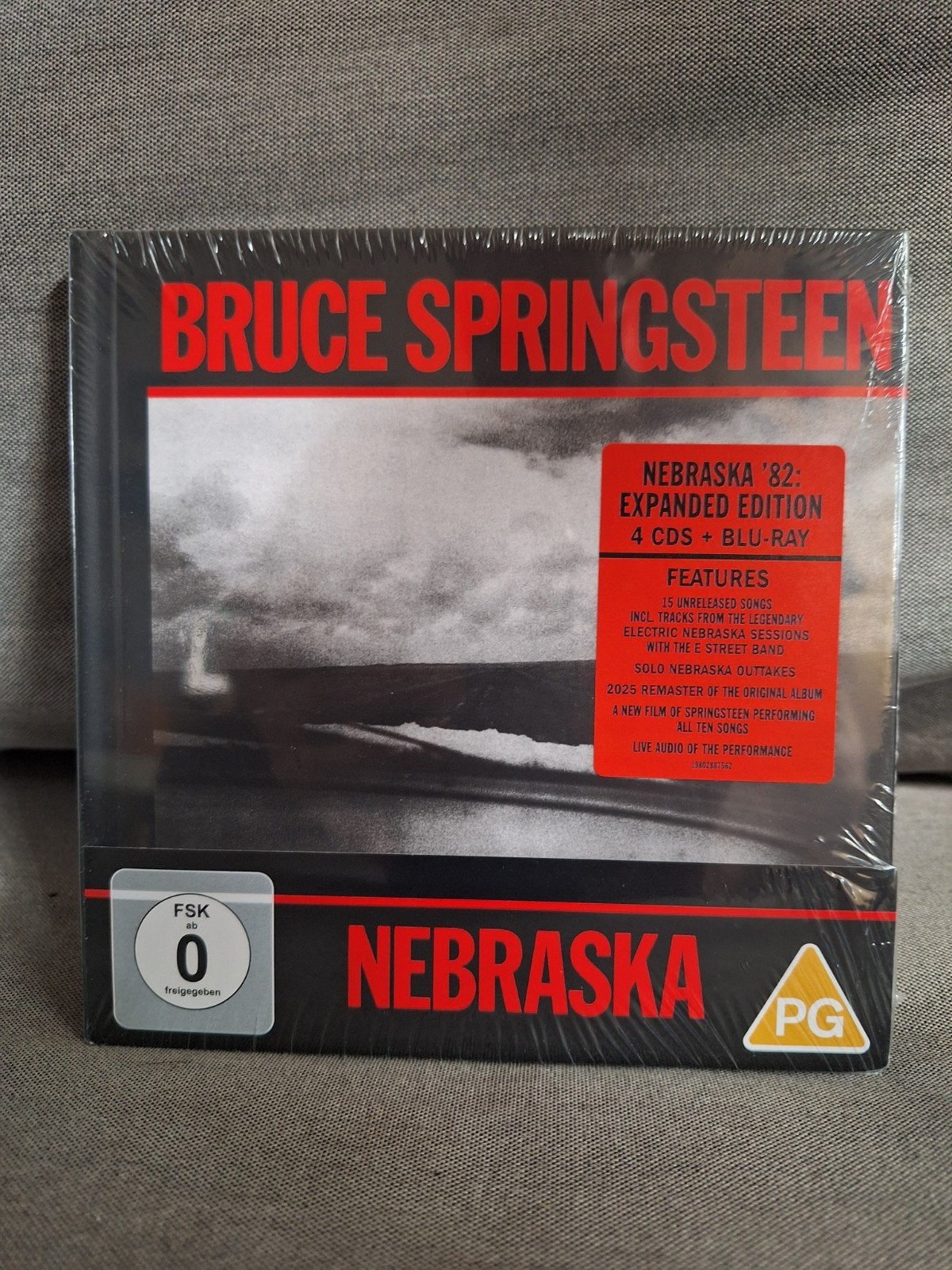 Bruce Springsteen - Nebraska '82:(4CDs + Blu Ray nieuw), Rock, Ophalen of Verzenden, Met bonustracks, Nieuw in verpakking