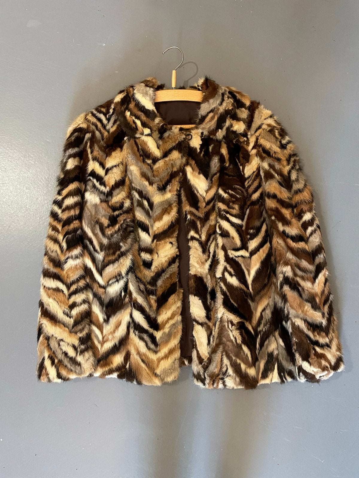 Prachtige bontjas maat S - Uniek design, Ophalen of Verzenden, Zo goed als nieuw, Maat 36 (S), Meerkleurig