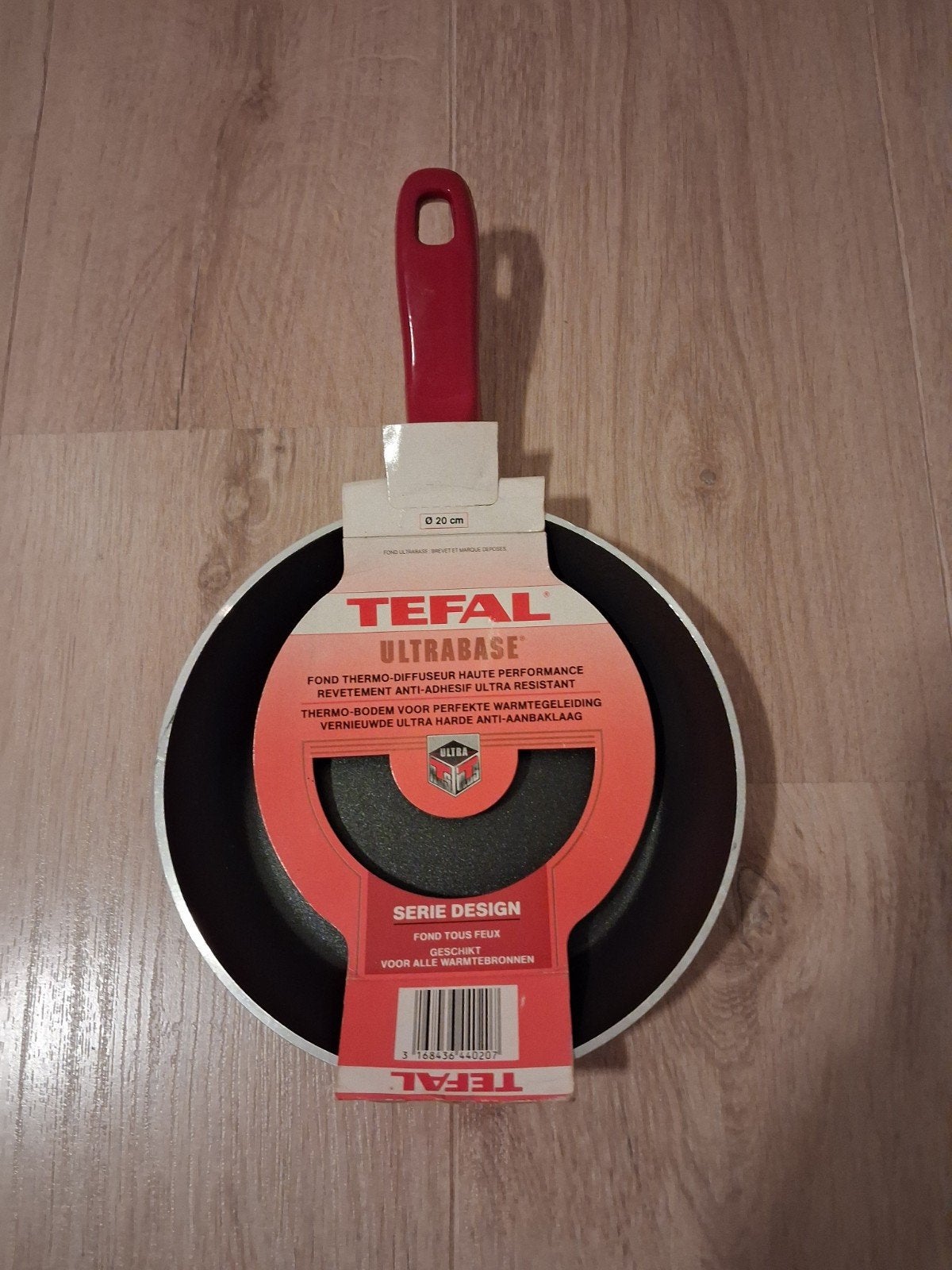 Nieuw!! Tefal koekenpan, doorsnede 20 cm., Koekenpan, Tefal, Antiaanbaklaag, Ophalen of Verzenden