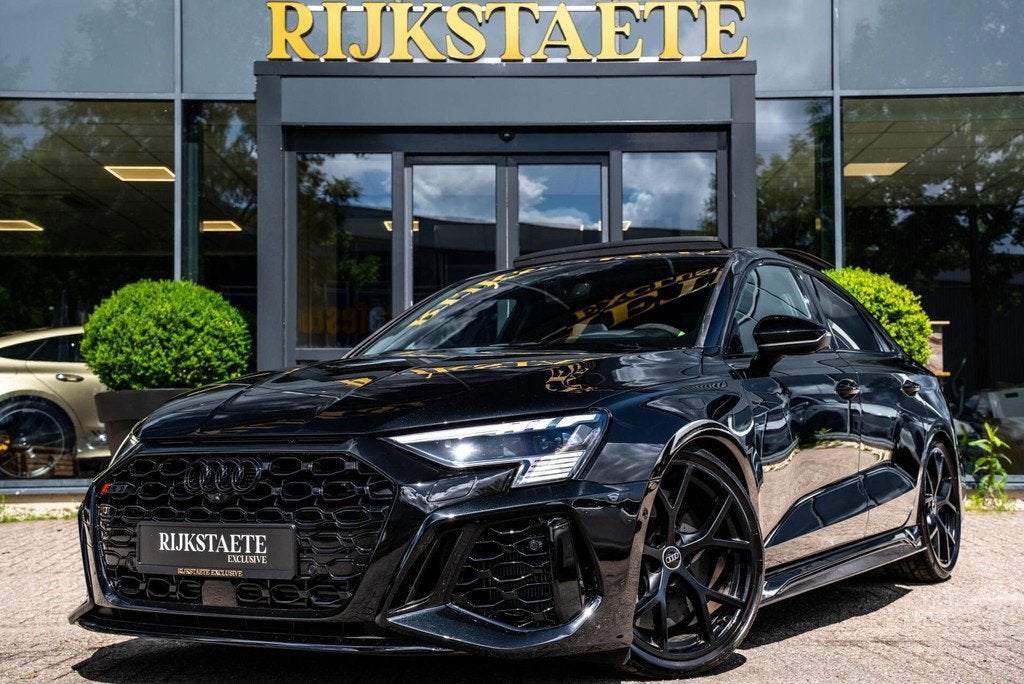 Audi RS3 2.5 TFSI RS 3 Quattro|PANO|KERAMISCH|MEMORY|MATRIX, Auto's, Audi, Bedrijf, Te koop, RS3, 360° camera, 4x4, ABS, Achteruitrijcamera