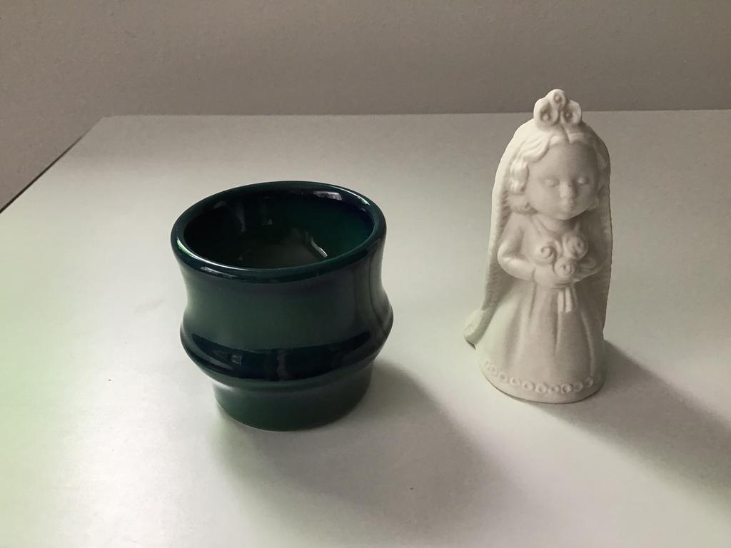 Goebel eierdopje + Goebel zoutvaatje als bruid, Ophalen of Verzenden