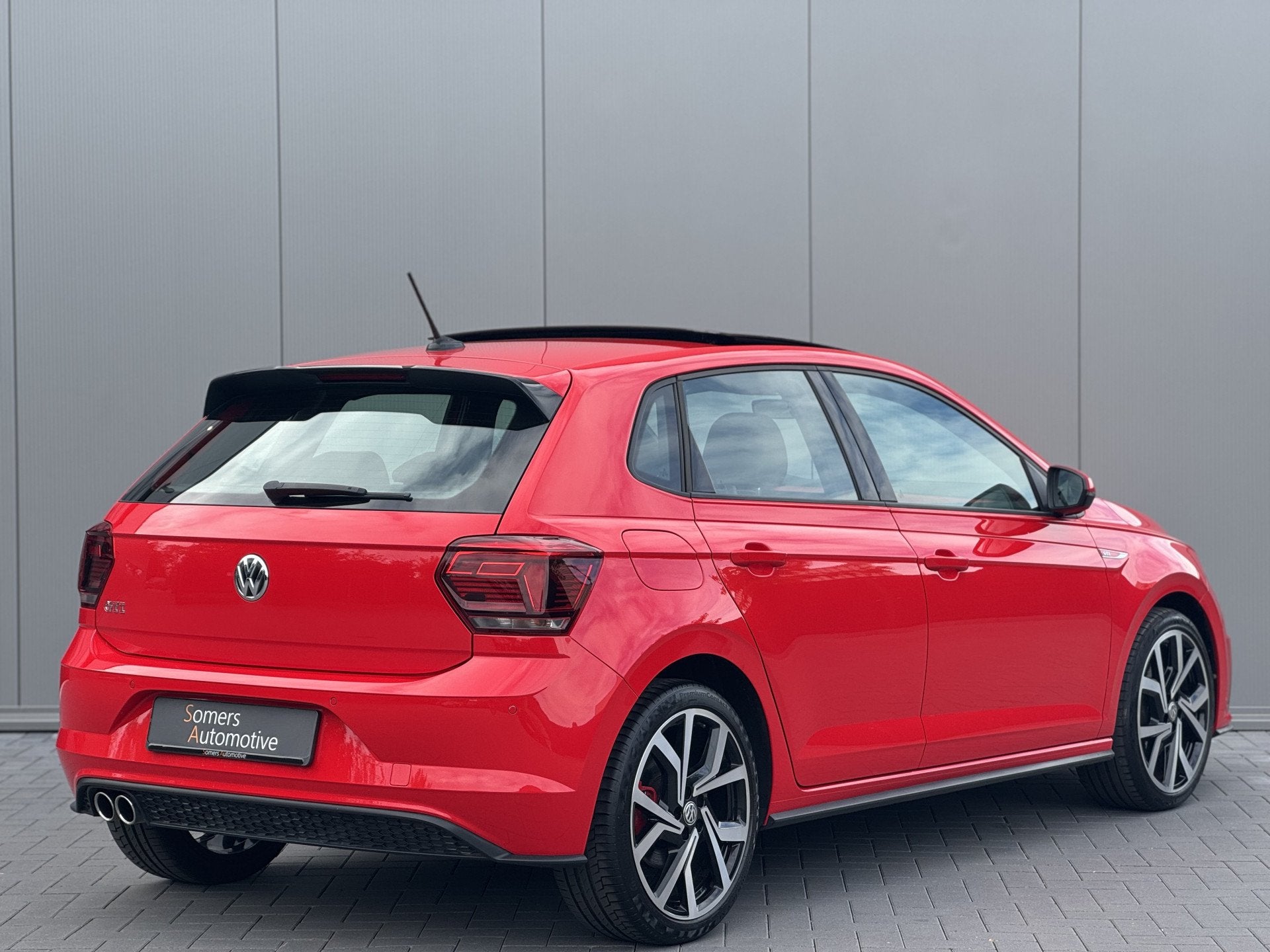 Volkswagen Polo 2.0 TSI DSG GTI | Panorama | Virtual | 18" |, Gebruikt, Zwart, 4 cilinders, 1984 cc