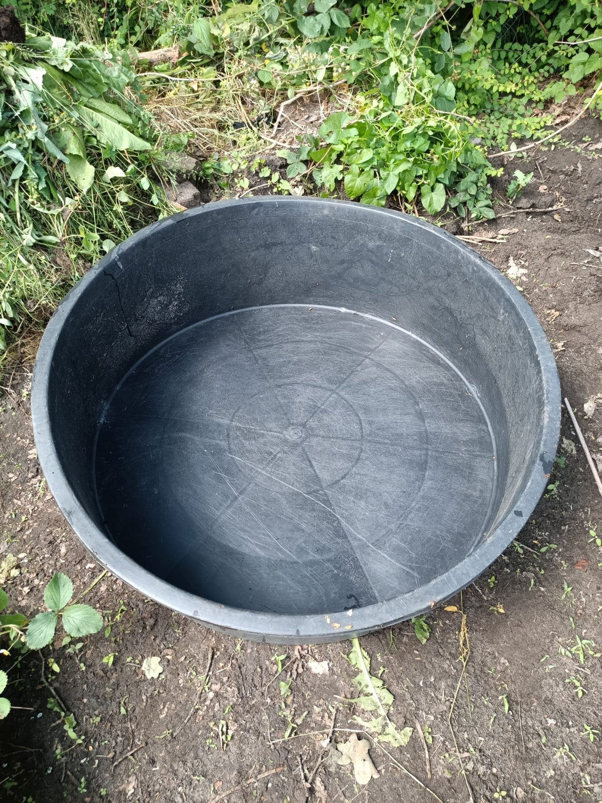 Zwarte ronde vijverbak te koop. Doorsnede 114 cm, Ophalen, Zo goed als nieuw