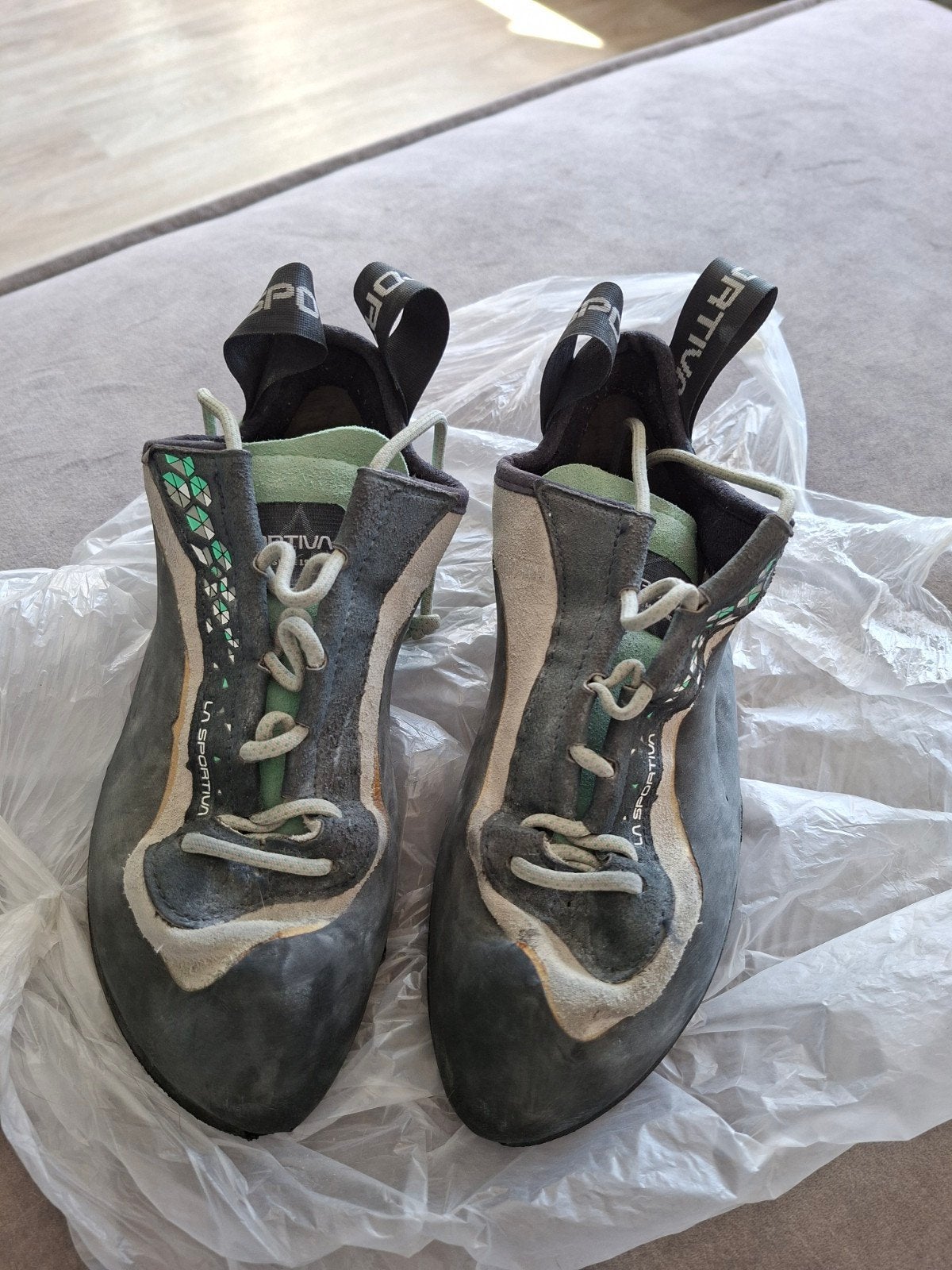 La Sportiva Miura klimschoenen - maat 38,5, Ophalen of Verzenden, Gebruikt, Klimsportschoenen