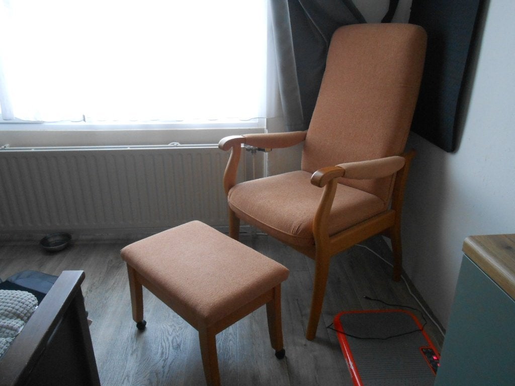 Jaren 70 fauteuil, herenstoel met voetenbank, Huis en Inrichting, Fauteuils, Ophalen, Gebruikt, 75 tot 100 cm, Stof