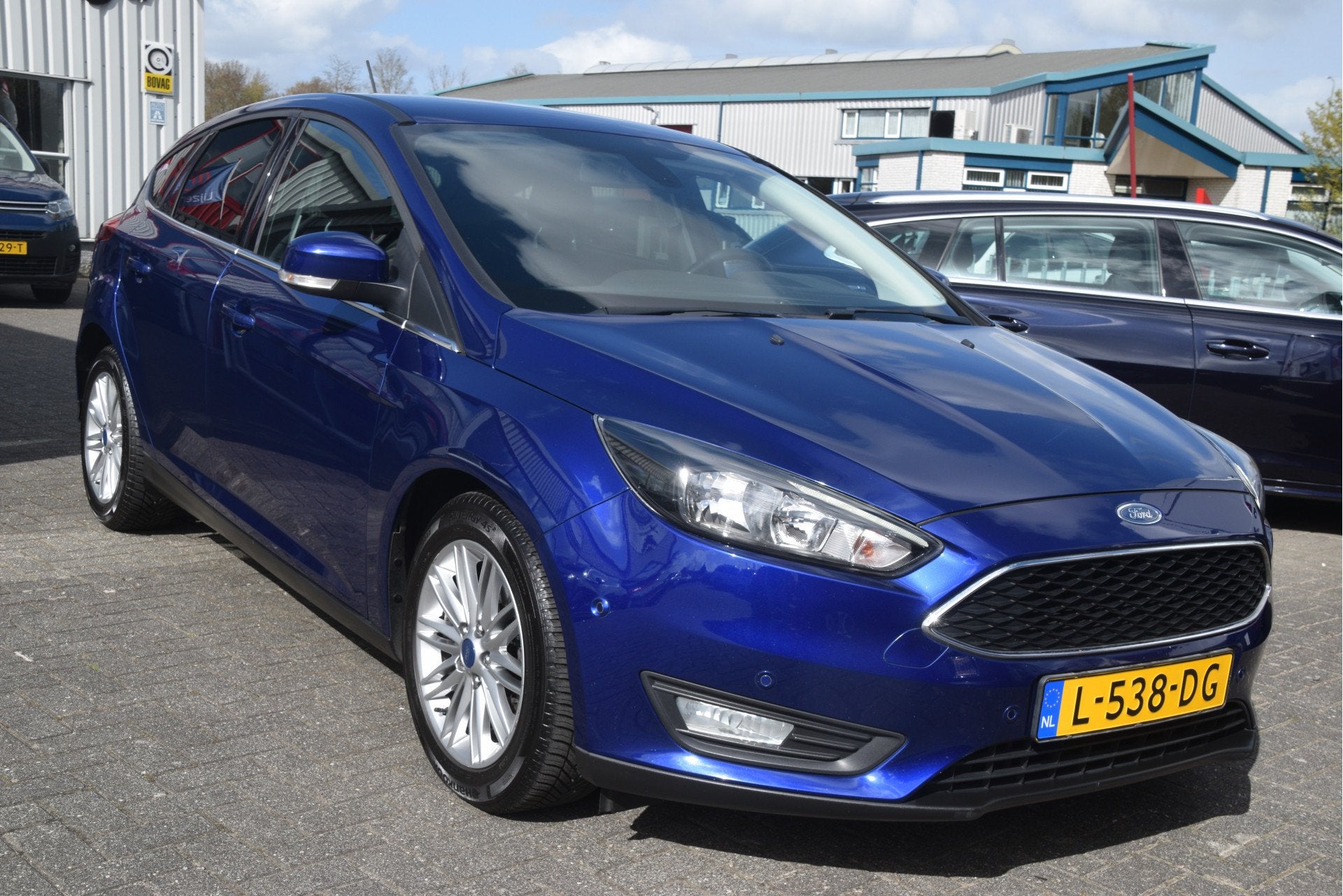 Ford Focus 1.5 Titanium Navi | Clima | Cruise | PDC | Blueto, Stof, 4 cilinders, Blauw, Grijs