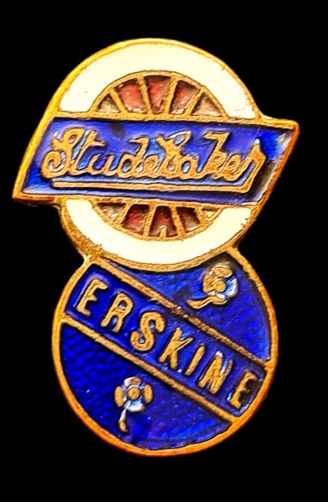 Studebaker- Erskine knoop-speld emaille -, Verzamelen, Verzenden, Nieuw, Transport, Speldje of Pin