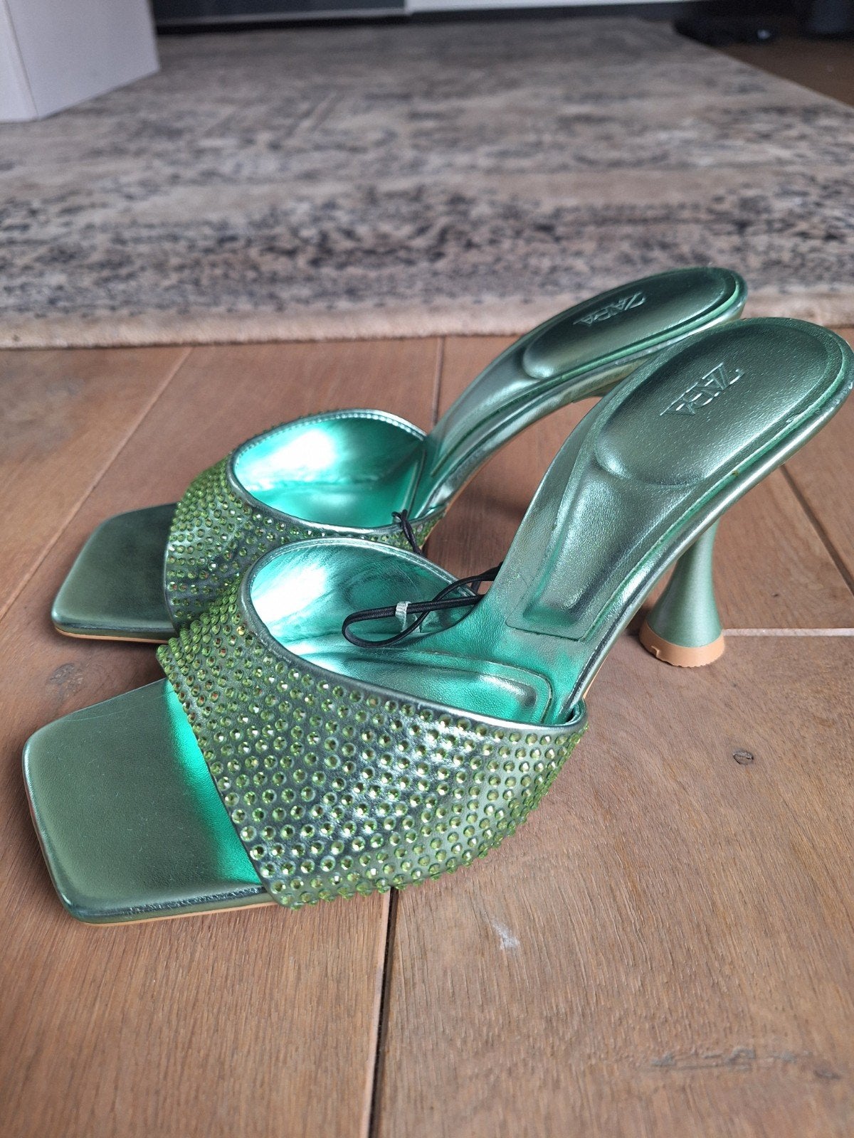 Nieuwe Zara muiltjes met hak en strass - maat 39, Kleding | Dames, Ophalen of Verzenden