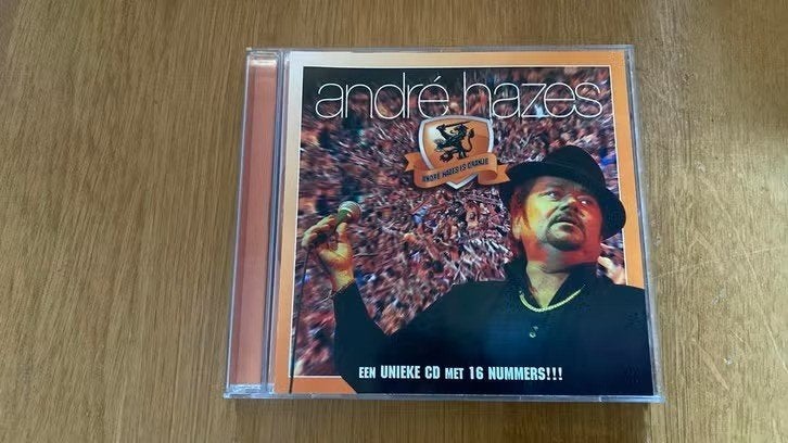 CD andré Hazes is oranje (voetballiedjes), Ophalen of Verzenden, Gebruikt, Levenslied of Smartlap
