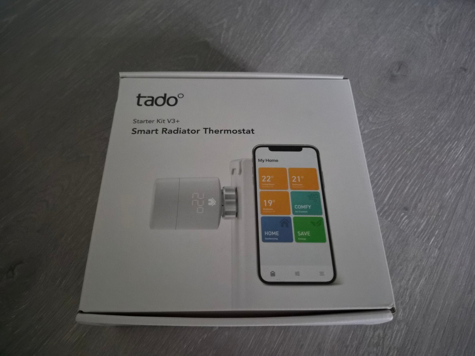 Tado Starter Kit V3+ Slimme Radiator Thermostaat, Ophalen of Verzenden, Slimme thermostaat, Zo goed als nieuw