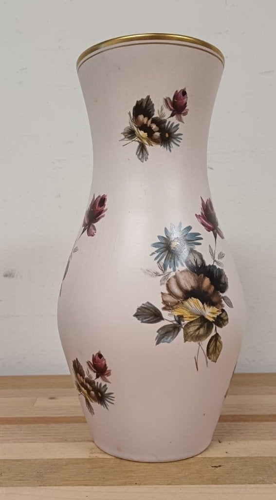 Flora Keramiek Gouda Beatrix vaas met bloemmotief, Ophalen of Verzenden