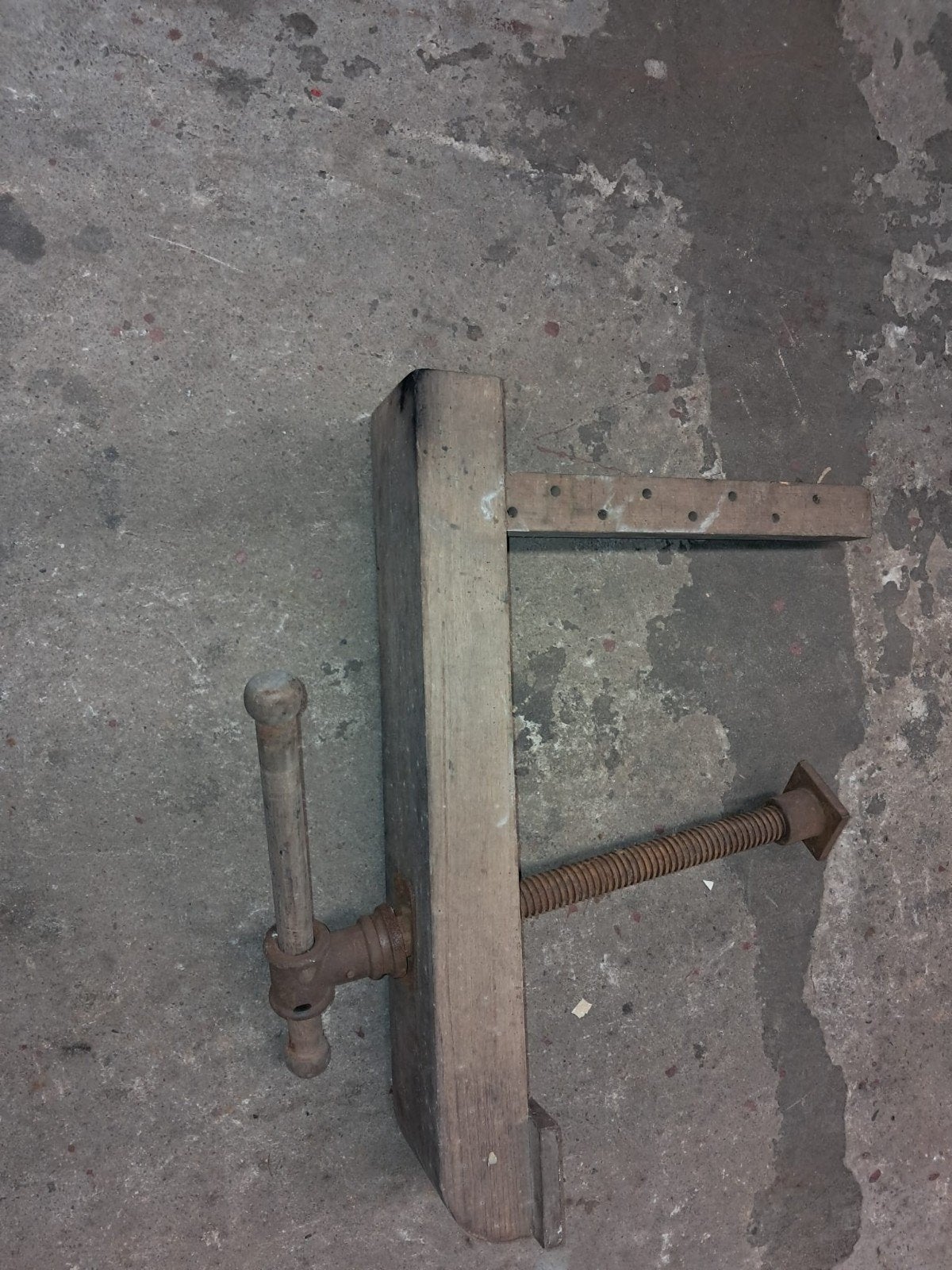 Vintage metalen klem - Robuust en Functioneel, Antiek en Kunst, Ophalen of Verzenden