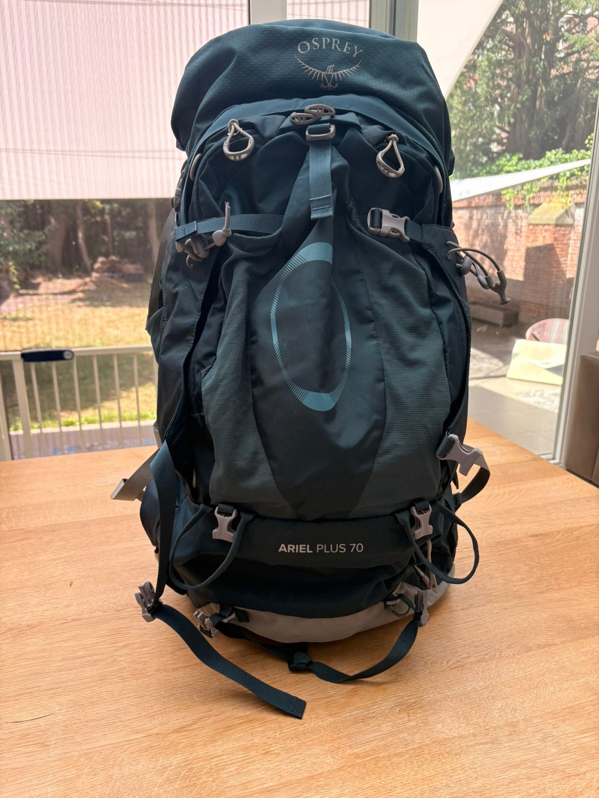 Rugzak Osprey Ariel plus 70 liter, Ophalen