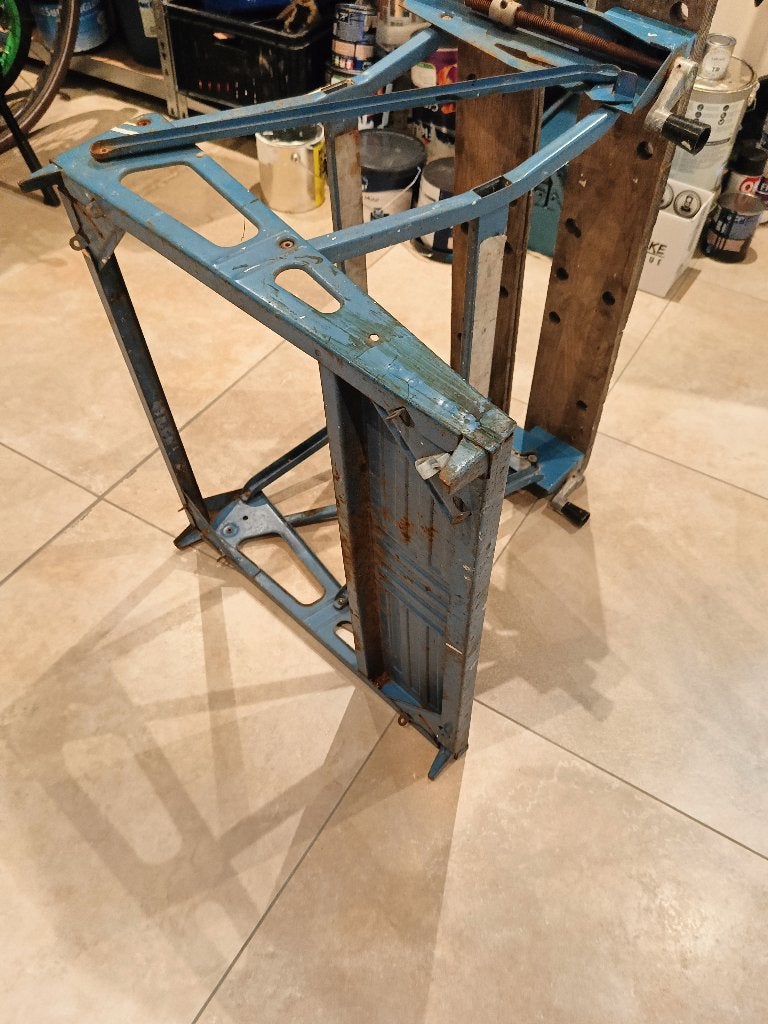 2 werkbankjes te koop, Doe-het-zelf en Verbouw, Ophalen, Gebruikt, 70 tot 120 cm, Inklapbaar