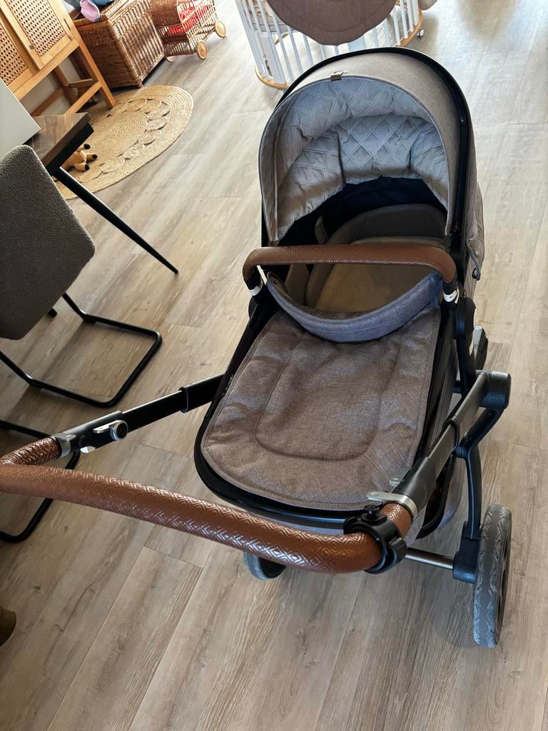 Joolz Day Day 3 kinderwagen met schapenvachtje en regenhoes, Kinderen en Baby's, Kinderwagens en Combinaties, Ophalen, Gebruikt