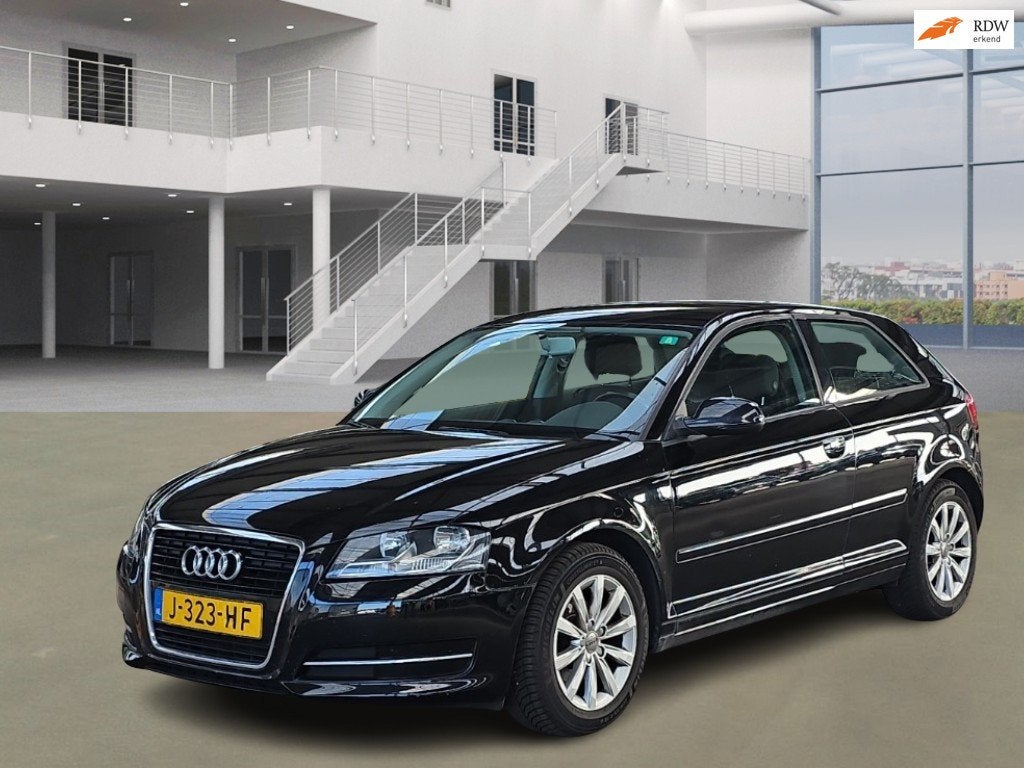 Audi A3 1.2 TFSI Ambition Pro Line Business AIRCO CRUISE PDC, Voorwielaandrijving, Gebruikt, 4 cilinders, Zwart
