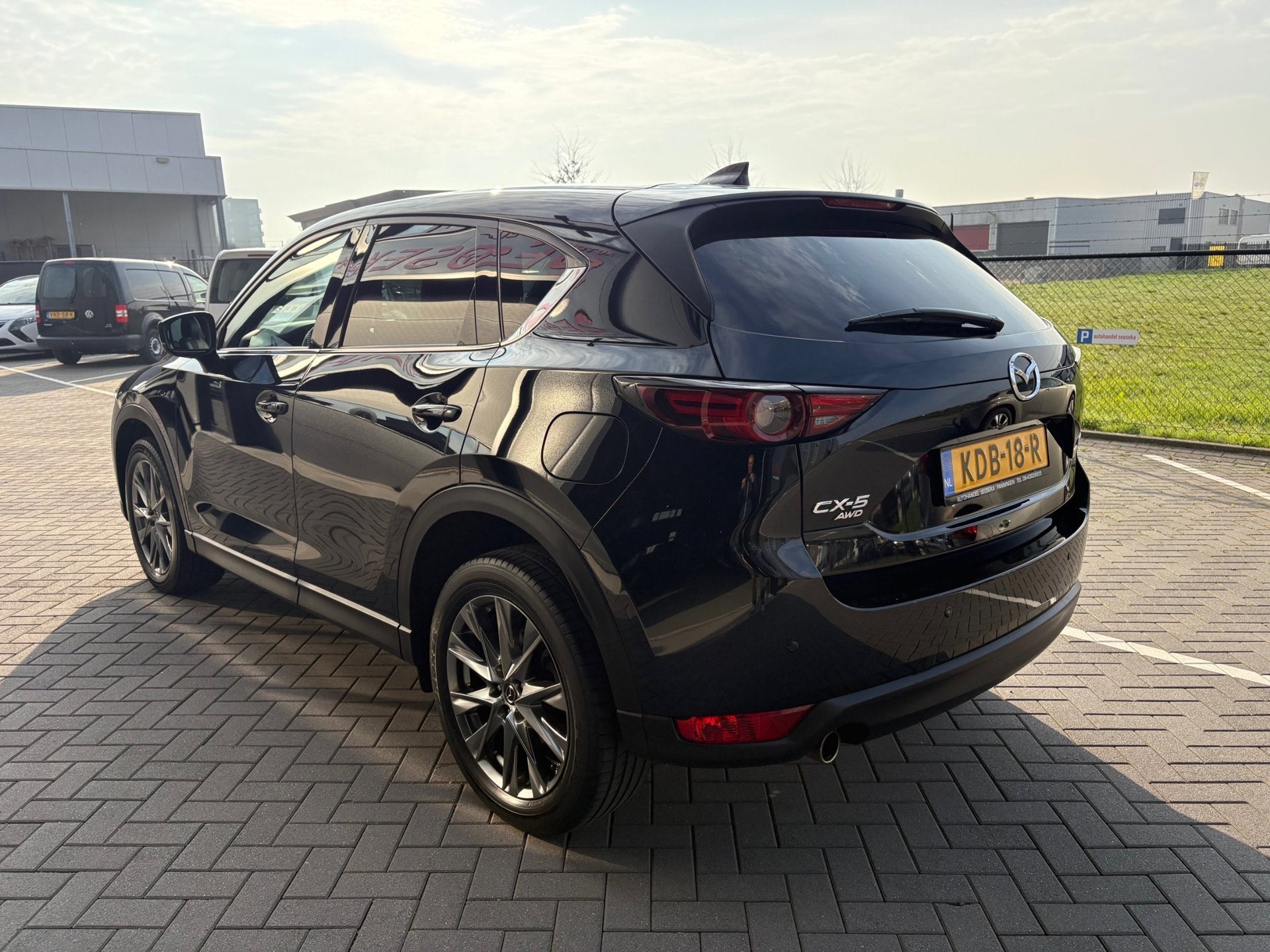 Mazda CX-5 2.5 SkyActiv-G 194 Luxury, Auto's, Dealer onderhouden, Gebruikt, Euro 6, 4 cilinders