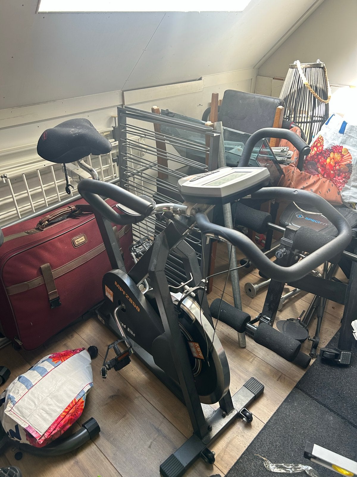 Hometrainer MPF2880 - Perfect voor thuisworkouts, Gebruikt, Ophalen of Verzenden, Metaal, Benen