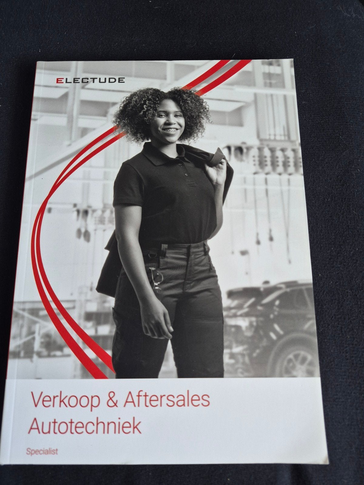Electude Verkoop & Atersales Autotechniek, Boeken, Schoolboeken, Electude Development, Ophalen of Verzenden, Zo goed als nieuw
