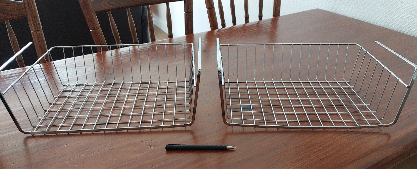2x Metalen Opbergmand- voor Kast/ plank, Ophalen, Minder dan 50 cm, Minder dan 50 cm, Zo goed als nieuw