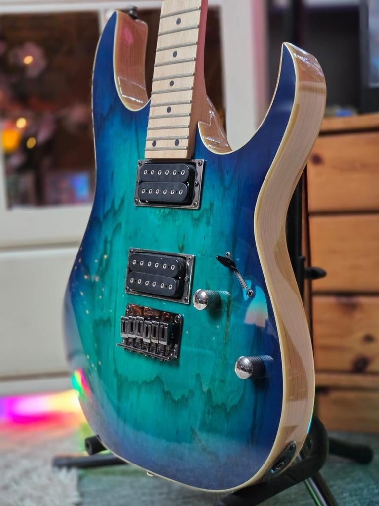 Hele mooie ibanez gitaar!, Ophalen, Zo goed als nieuw