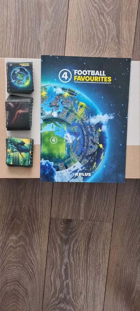 Plus Football Favourites lege album +  256 plaatjes, Verzamelen, Plus, Ophalen of Verzenden