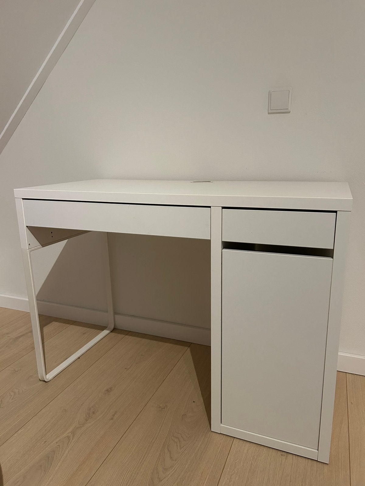 IKEA bureau Micke 105x50 cm, Ophalen, Zo goed als nieuw