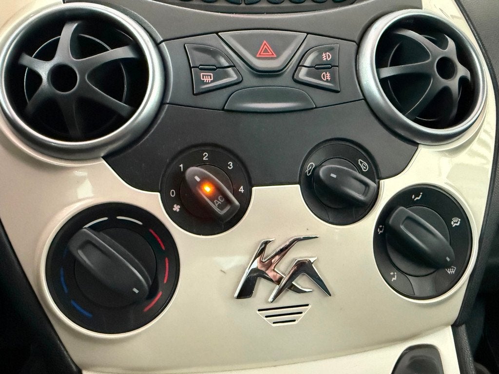 Ford Ka 1.2 Titanium-Airco-APK-NAP!, Auto's, Voorwielaandrijving, Gebruikt, 1242 cc, 4 stoelen