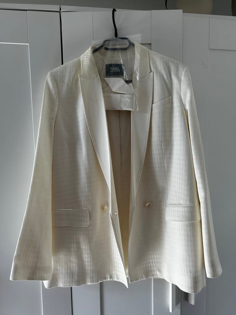 Karl Lagerfeld blazer maat 38, Kleding | Dames, Ophalen of Verzenden, Zo goed als nieuw, Maat 38/40 (M), Zwart