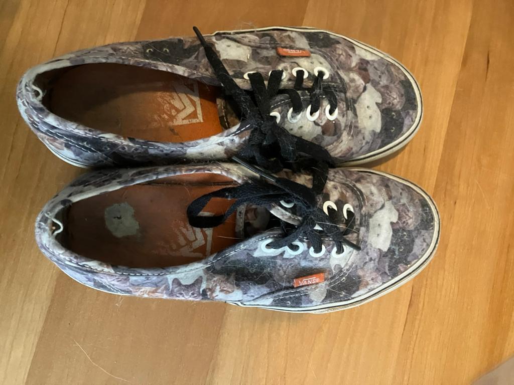 Vans met katjes 37, Zwart, Ophalen of Verzenden, Sneakers of Gympen, Gedragen