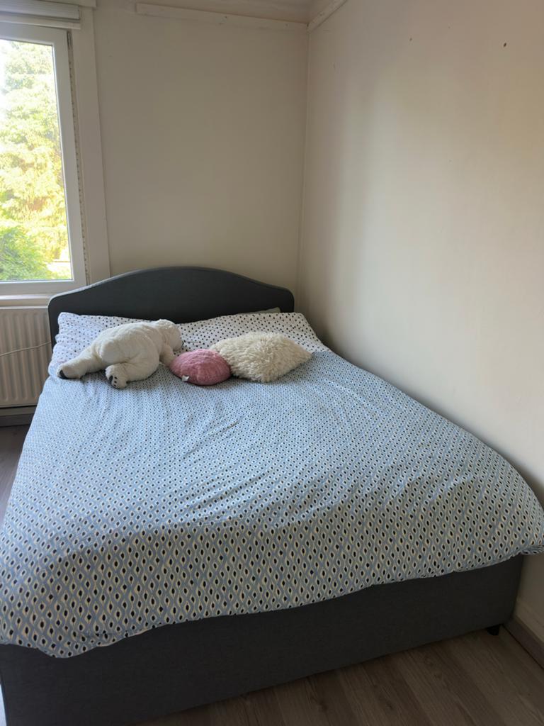 Tweepersoonsbed met bedbodem, Huis en Inrichting, Slaapkamer | Bedden, Ophalen, Gebruikt, Tweepersoons, 140 cm