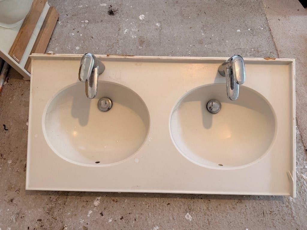Gratis Wastafel 2 en 3 bakken Corian, Ophalen, Gebruikt, Wastafel