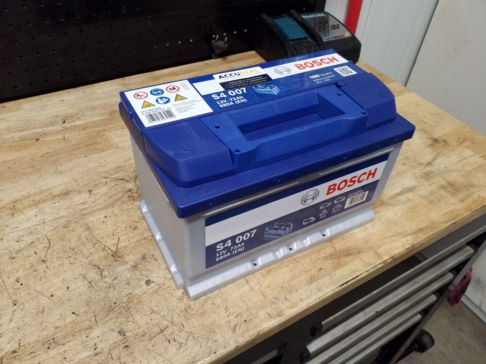 bosch accu 12 v 72 AH nieuw, Auto-onderdelen, Accu's en Toebehoren, Ophalen, Nieuw