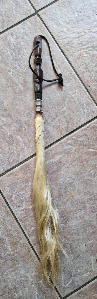 Afrikaanse vliegenmepper echt haar hardhouten handvat, Ophalen of Verzenden