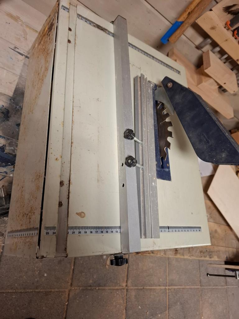 Tafelcirkelzaag Meister TTS 800 C – 800W – Incl. Geleiders, Doe-het-zelf en Verbouw, Gereedschap | Zaagmachines, Ophalen, Gebruikt