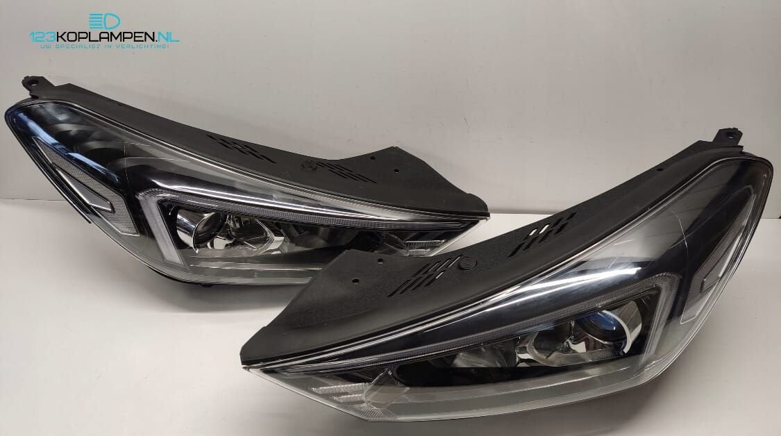Hyundai Tucson 3 Facelift Koplamp links rechts, Gebruikt, -, -, Ophalen of Verzenden