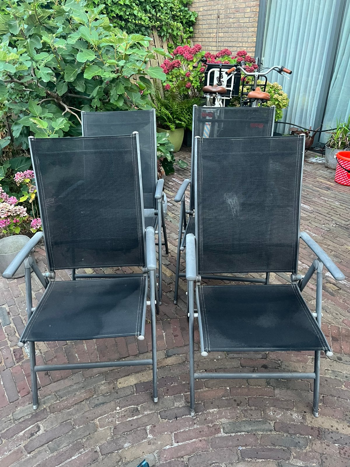 Te koop: 4 5 standen stoelen, Ophalen, Zo goed als nieuw, Kunststof