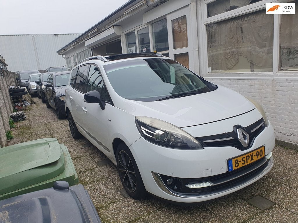 Renault Grand Scénic 1.5 dCi Bose 7x persoons met panoramad, Voorwielaandrijving, Euro 5, Gebruikt, 4 cilinders