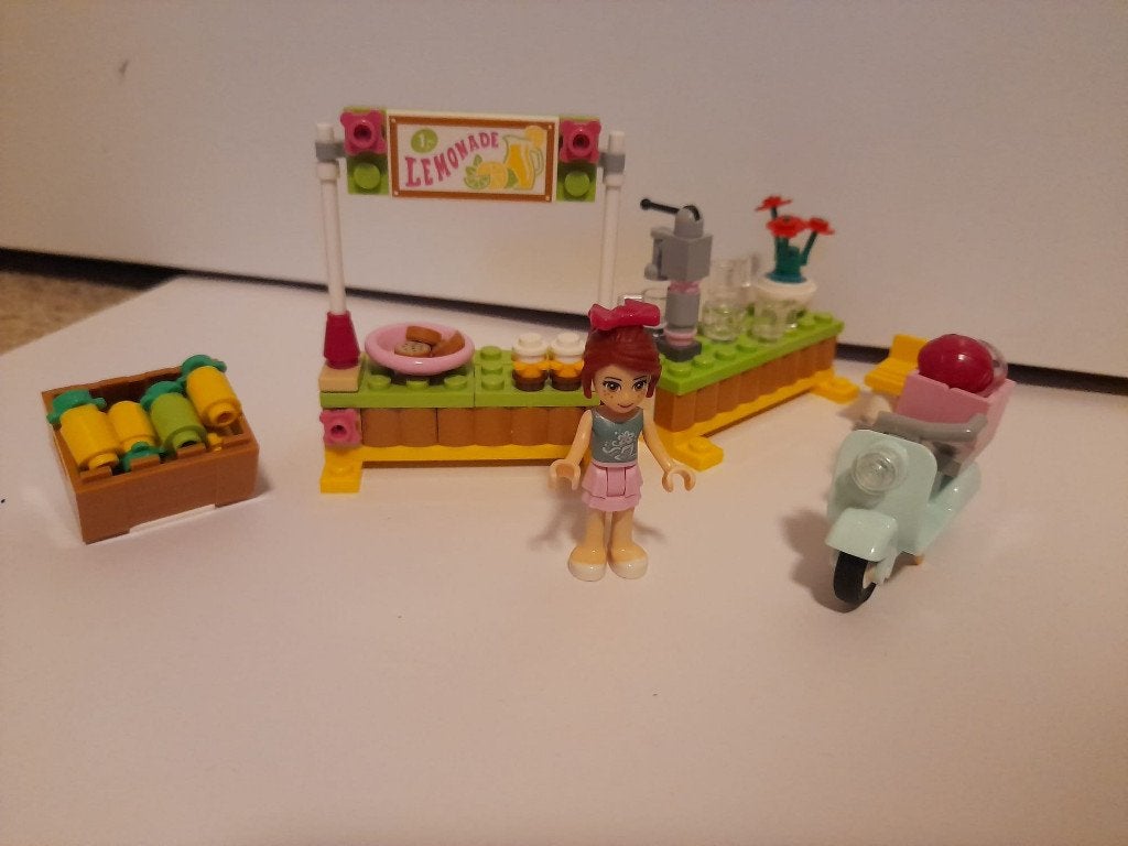 Lego Friends Mia's Limonadekraam 41027, Gebruikt, Lego, Friends, Complete set