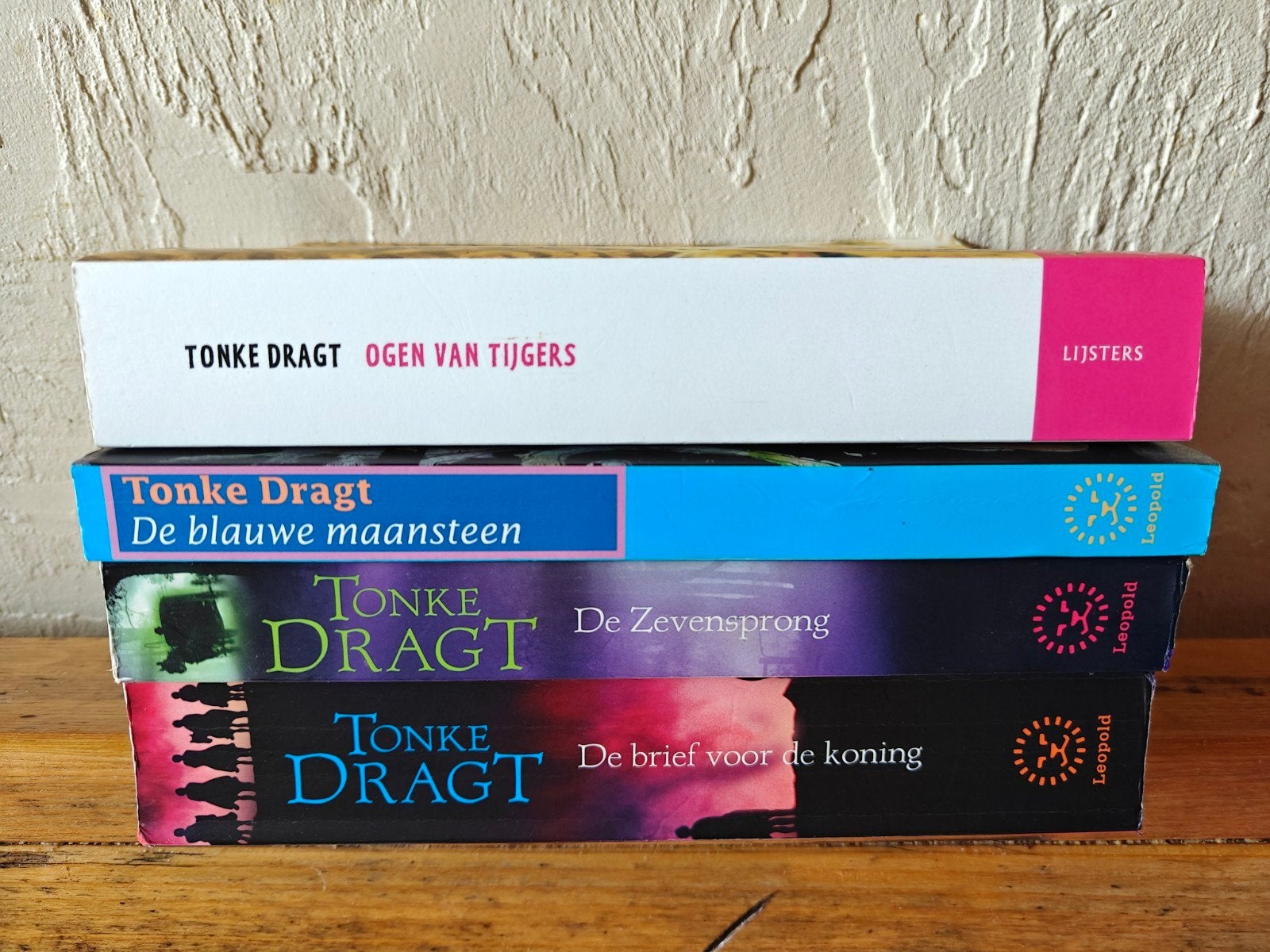 4 Boeken van Tonke Dragt., Ophalen of Verzenden