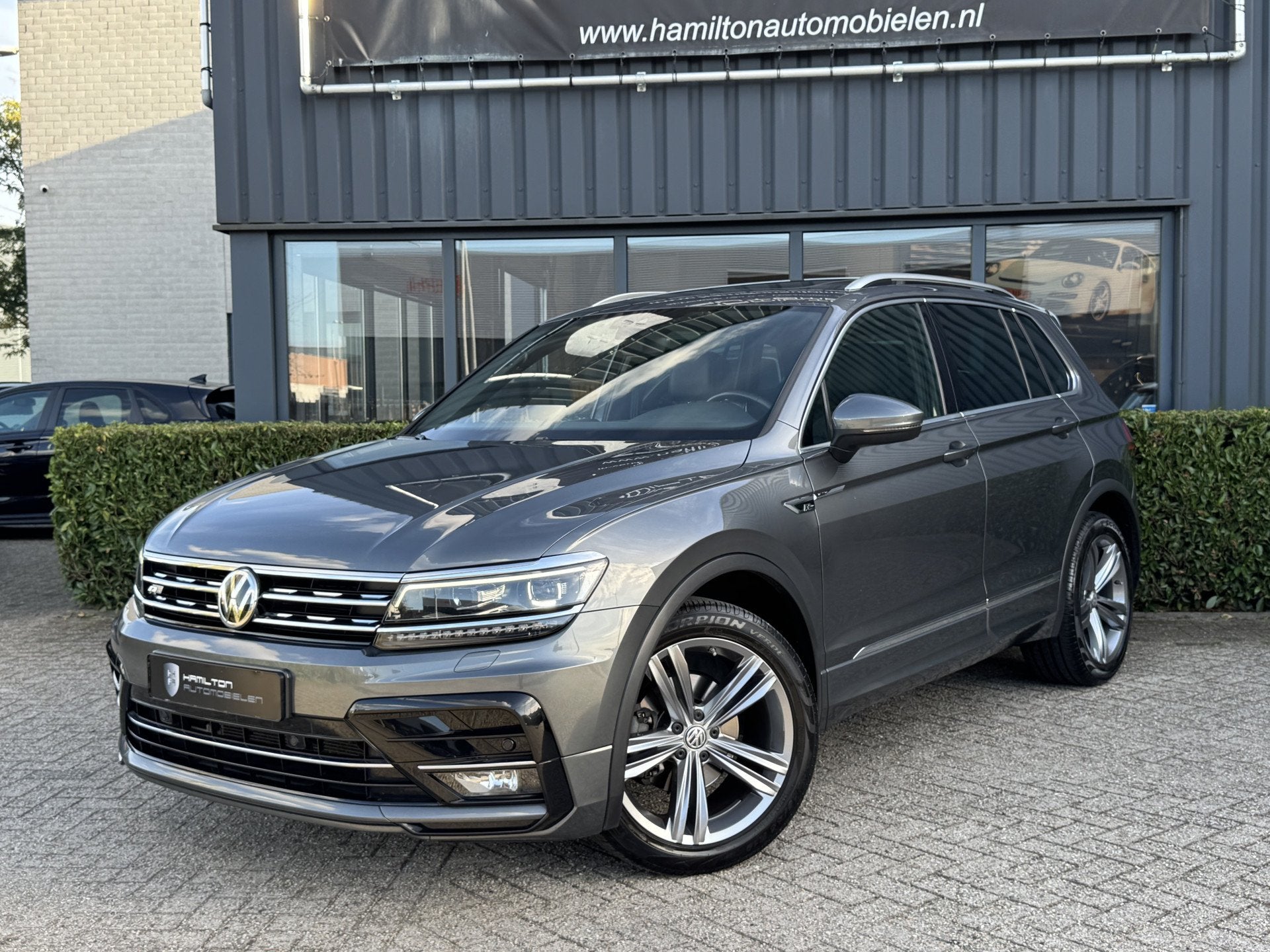 Volkswagen Tiguan 1.5 TSI 150pk DSG / Aut. R-Line Panoramada, Dealer onderhouden, 15 km/l, 150 pk, Bedrijf