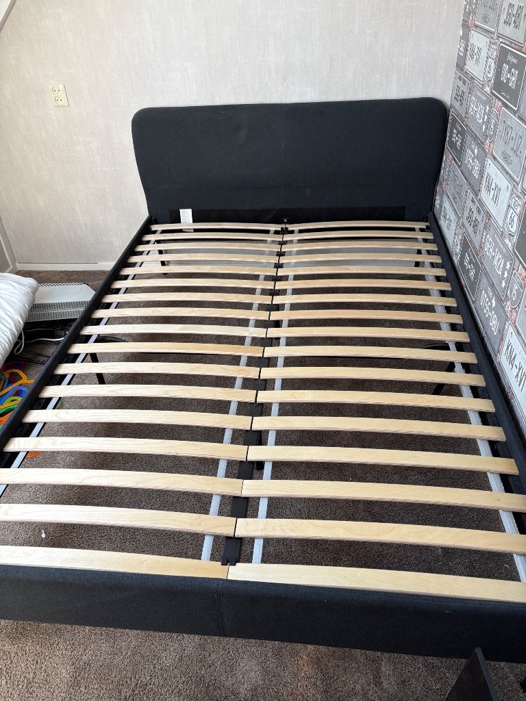 Bed 140-200, Huis en Inrichting, Slaapkamer | Bedden, Ophalen, Wit, 140 cm, Zo goed als nieuw