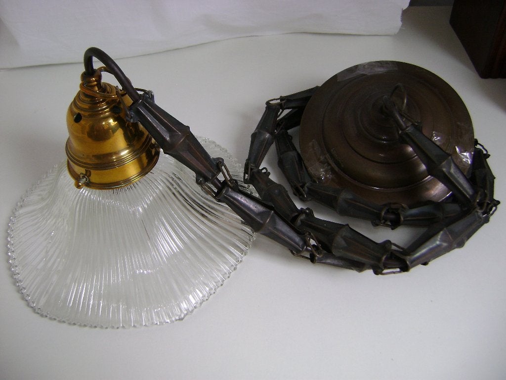Glazen lampje schotellamp met koperen ketting, Antiek en Kunst, Ophalen