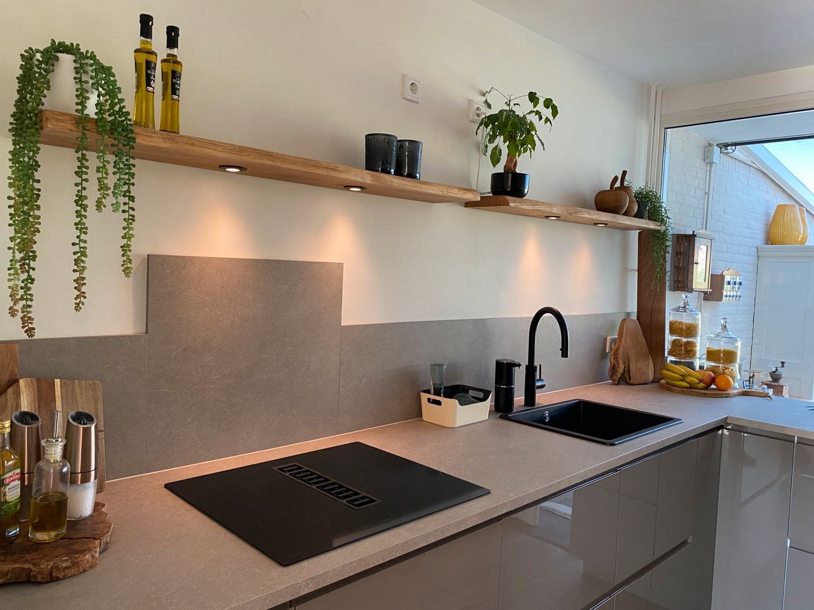 RUSTIEK Massief eiken wandplank - verlichting - boomstam, Ophalen of Verzenden, Nieuw